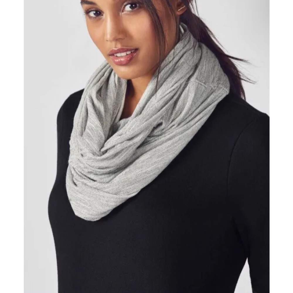 Fabletics Eclipse Infinity Scarf One Size Grey Tw… - image 1